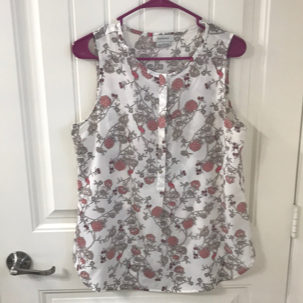 Floral Henley sleeveless blouse